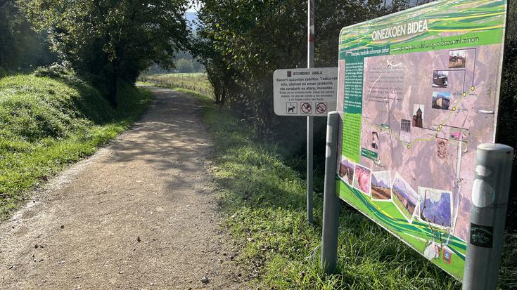 Bizkaiko Aldundiak Durangaldeak garraio, mugikortasun eta turismo arloan dituen nahiak bertatik bertara ezagutu ditu
