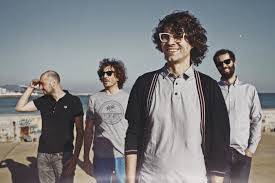 Konzertuak: El Columpio Asesino + We are Standard