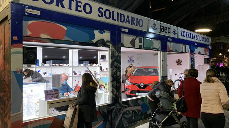 38.587 zenbakiarentzat JAEDeko zozketako kotxea