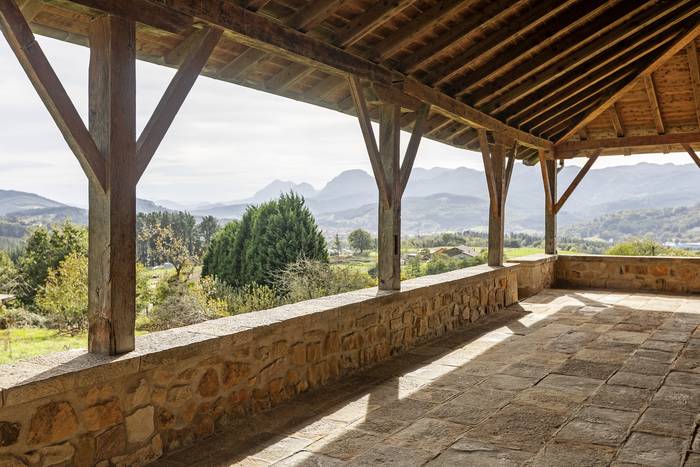 Boroako San Pedro auzoa Zornotzako ur-sare nagusira konektatuko dute