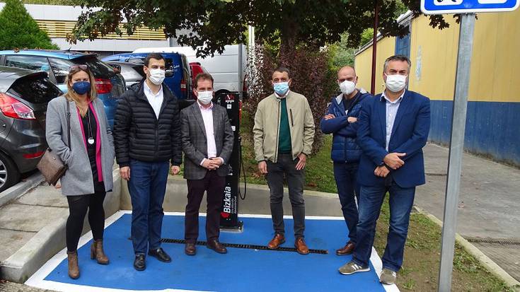 Bizikletak konpontzeko eta mantentzeko zortzi BiziPuntu gune estreinatu dituzte