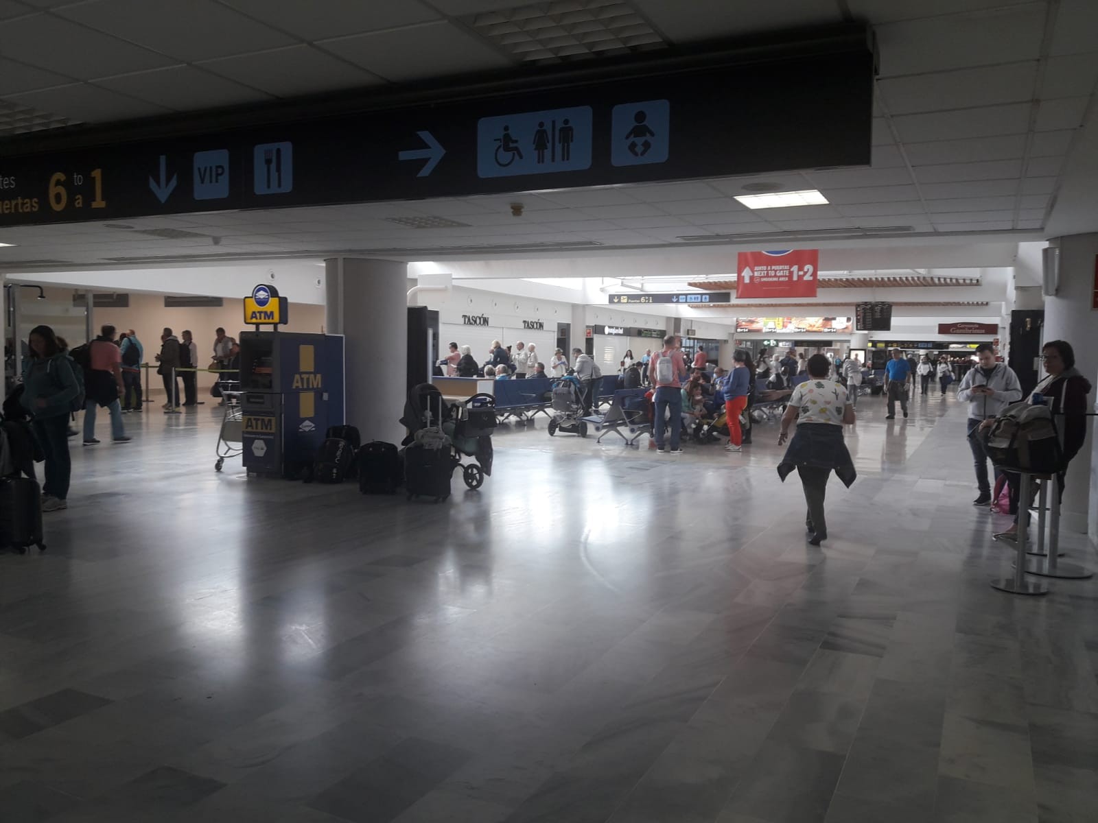 Etxera bidean dira Lanzarotetik irten ezinik zeuden Durangaldeko bi familiak