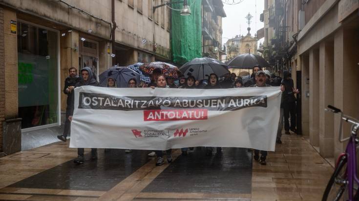 Laneko Autodefentsa Sareko kideek "ostalaritzako abusuak" salatu dituzte