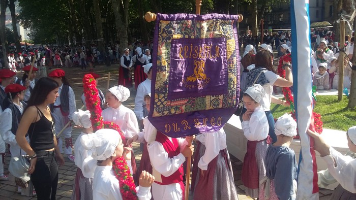 Bizkaiko Dantzari Eguna iruditan - 3