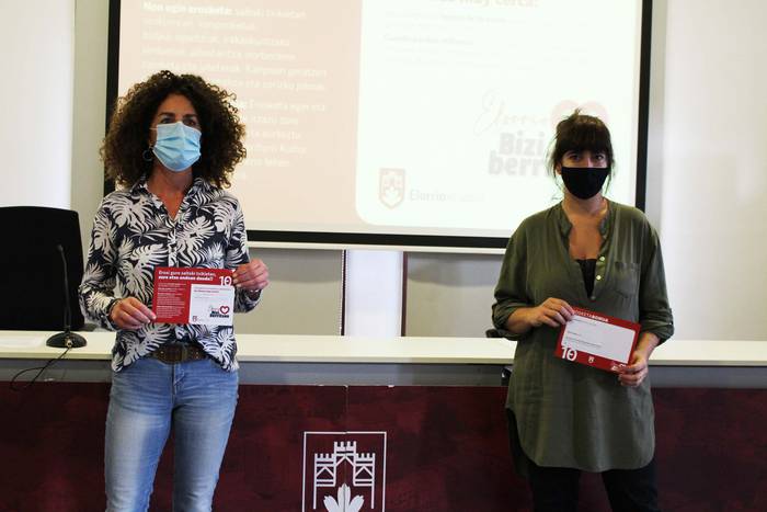 Gazte-Bonoak kanpaina martxan jarri du Elorrioko Udalak gazteei herriko komertzioak hurbildu asmoz