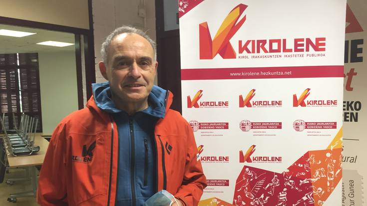 “Martin bizirik jaistea miraria izan zen eta besteok ez irtetea erabaki genuen"