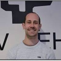 "Egoitzetan bizi diren adineko pertsonengan jarduera fisikoaren onurak"