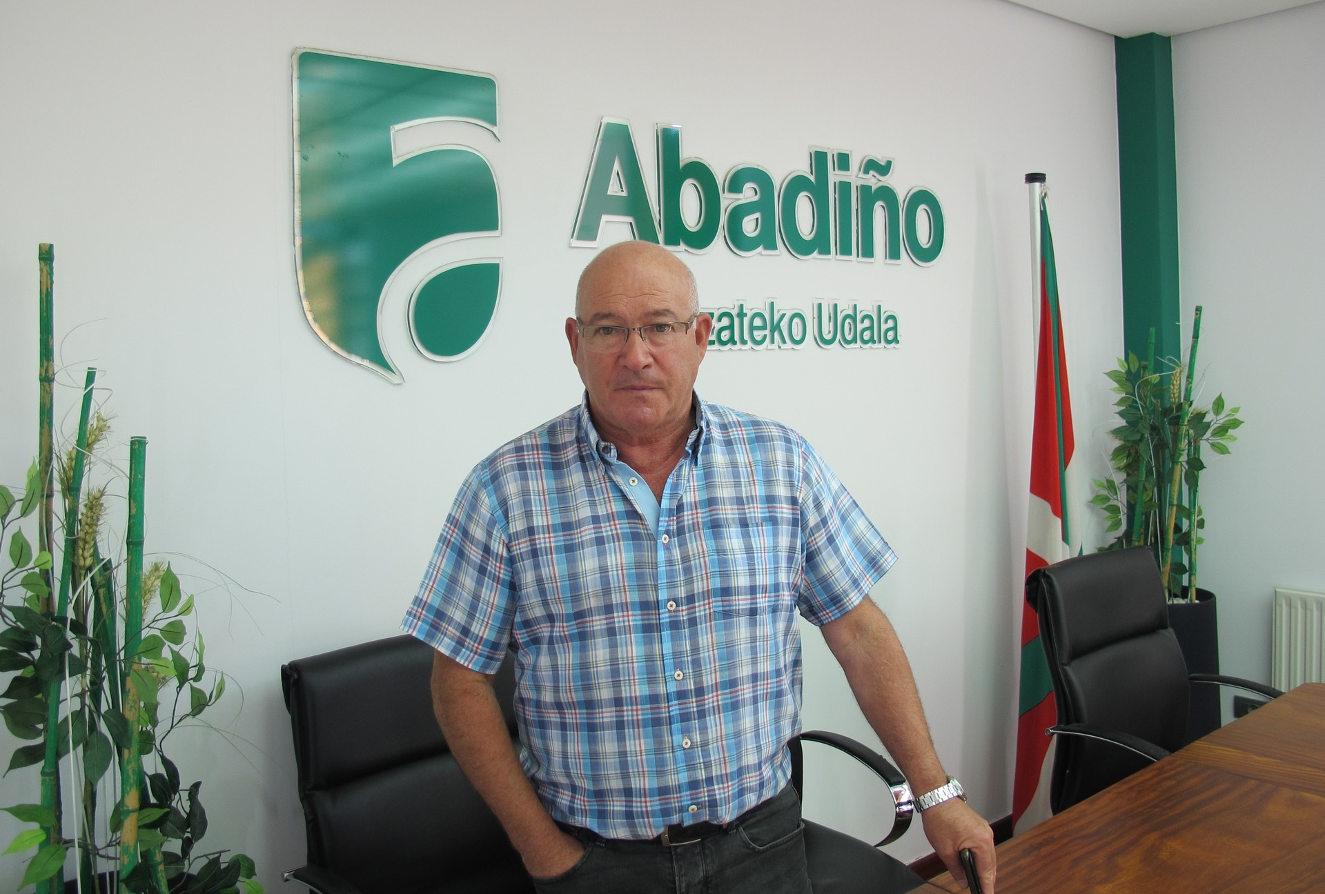 Jose Luis Navarro maiatzeko hauteskundeetara aurkeztuko da talde politiko berri batekin
