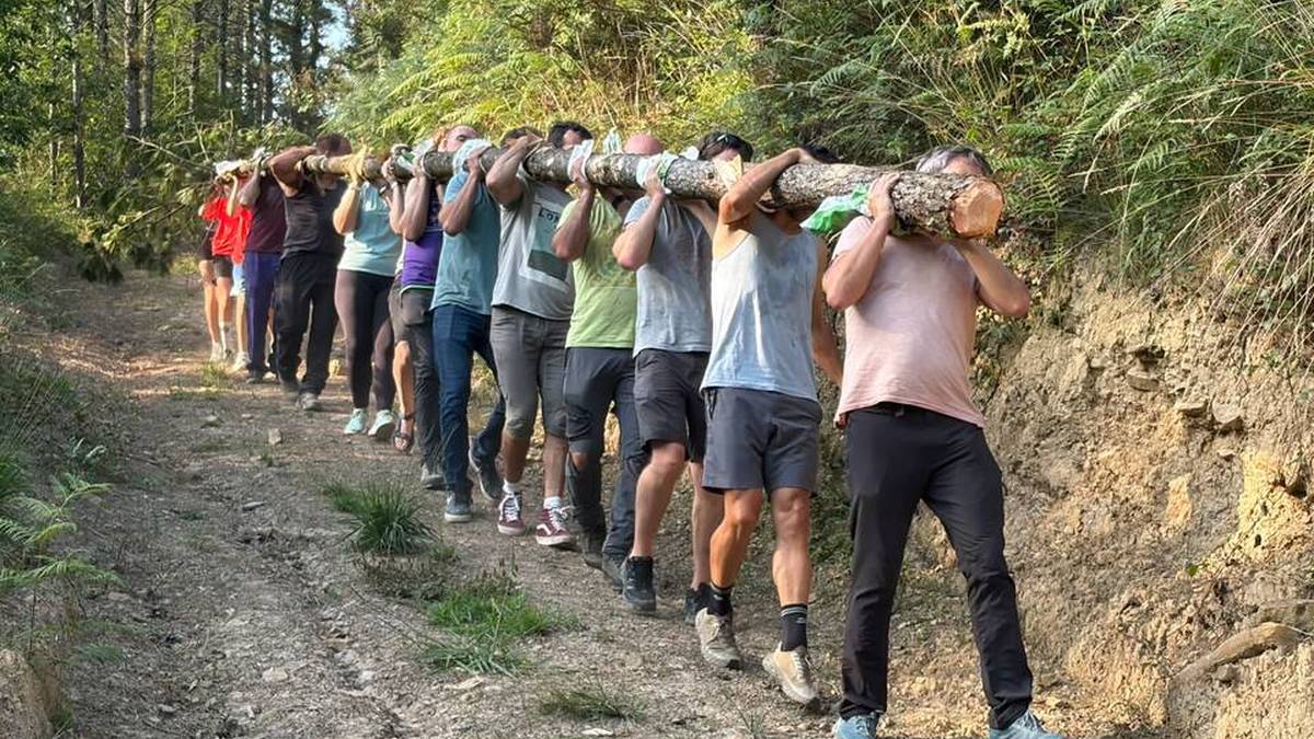 [ARGAZKI GALERIA] Mendiolako auzotarrak jaietan murgildu dira