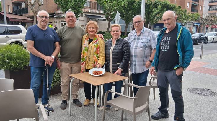 Arabarren inbidiarik barik, kuadrilla honek karakolak jan ditu San Prudentzio bezperan