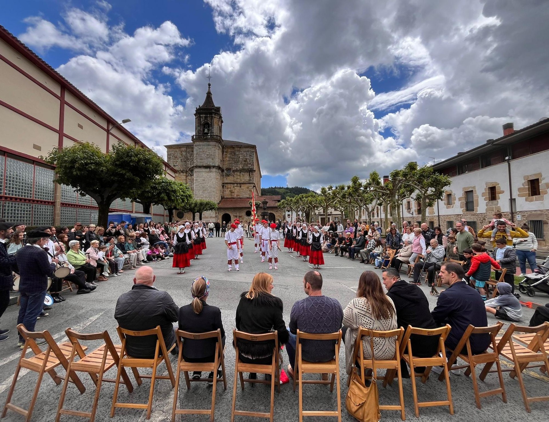 San Trokaz egunean ez da jaunartzerik egingo Abadiñon