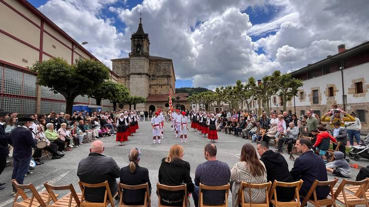 San Trokaz egunean ez da jaunartzerik egingo Abadiñon