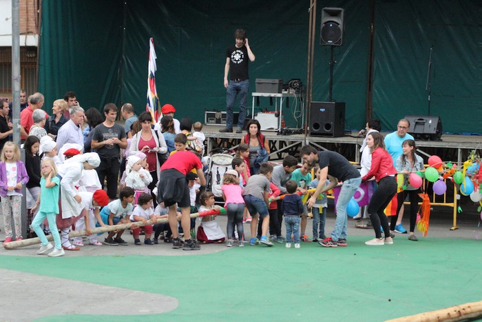 Jai Batzordeko kideek txupinazoa jaurtita hasi dituzte sanpedroak Atxondon - 12