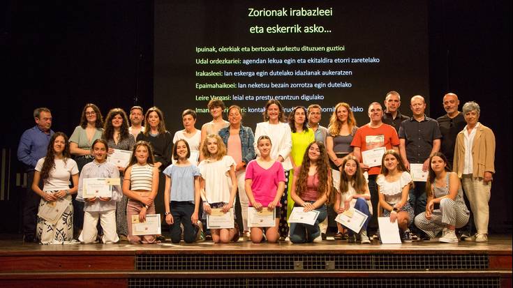 Domekan egingo dute Julene Azpeitia literatur lehiaketaren sari banaketa