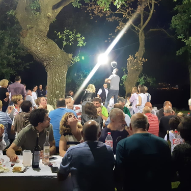 [EGITARAUA]: Herri afaria, trikitilariak eta paella txapelketa Garaiko San Juan jaietan
