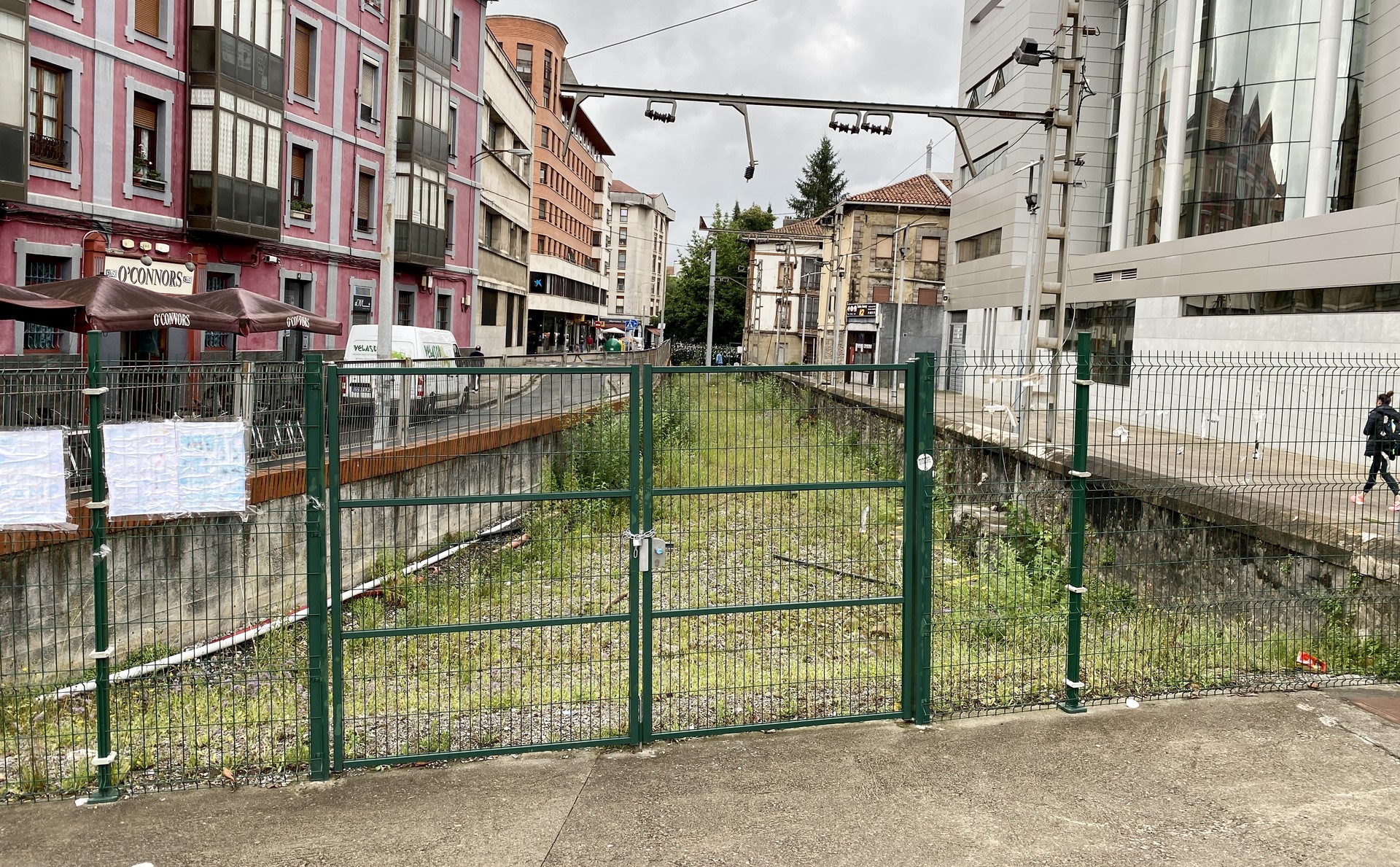 Trenbidearen trazadura berreskuratzearen alde egin dute aurrekontu parte hartzaileetan