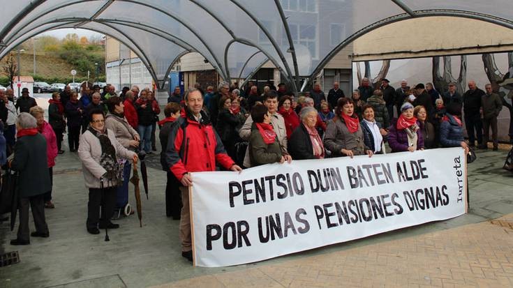 Urtarrilaren 30eko greba eguna prestatzeko asanblada zabala deitu dute Iurretako pentsionistek