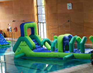 Uretako puzgarriak Landakoko igerilekura itzuliko dira zapatuan