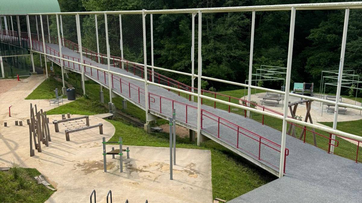 Lorezaintza lanak Zubitegi Kirol Parkean