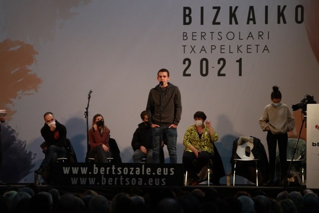 Gorka Pagonabarraga Bizkaiko Bertsolari Txapelketako finalera sailkatu da Etxebarriko kanporaketa irabazita