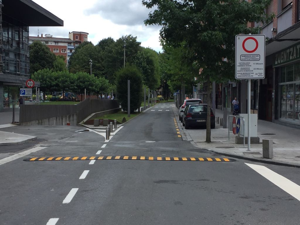 Zornotzako Udalak trafikoa etengo du Gudari kalean asteburuetan eta jaiegunetan