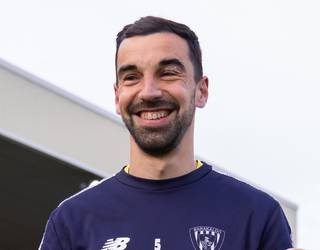 "Barakaldon 100 partidu jokatzeak pozik eta harro sentiarazten nau"