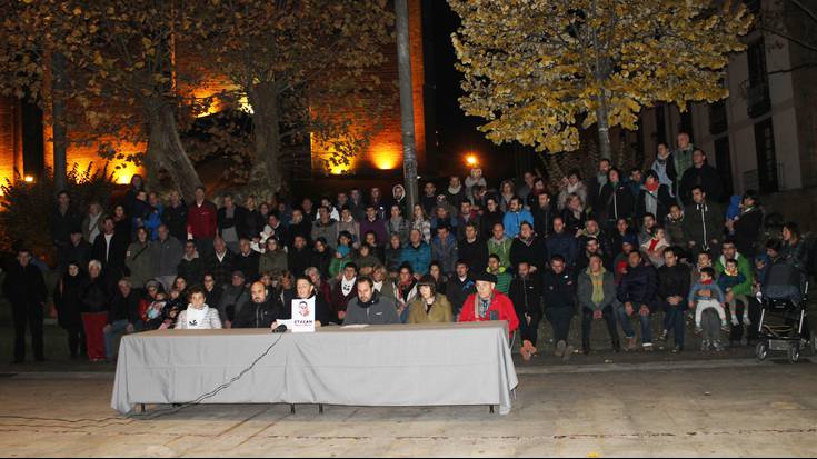 Arginzonizen senitarteko eta lagunek domekako manifestazioarekin bat egiteko deia egin dute