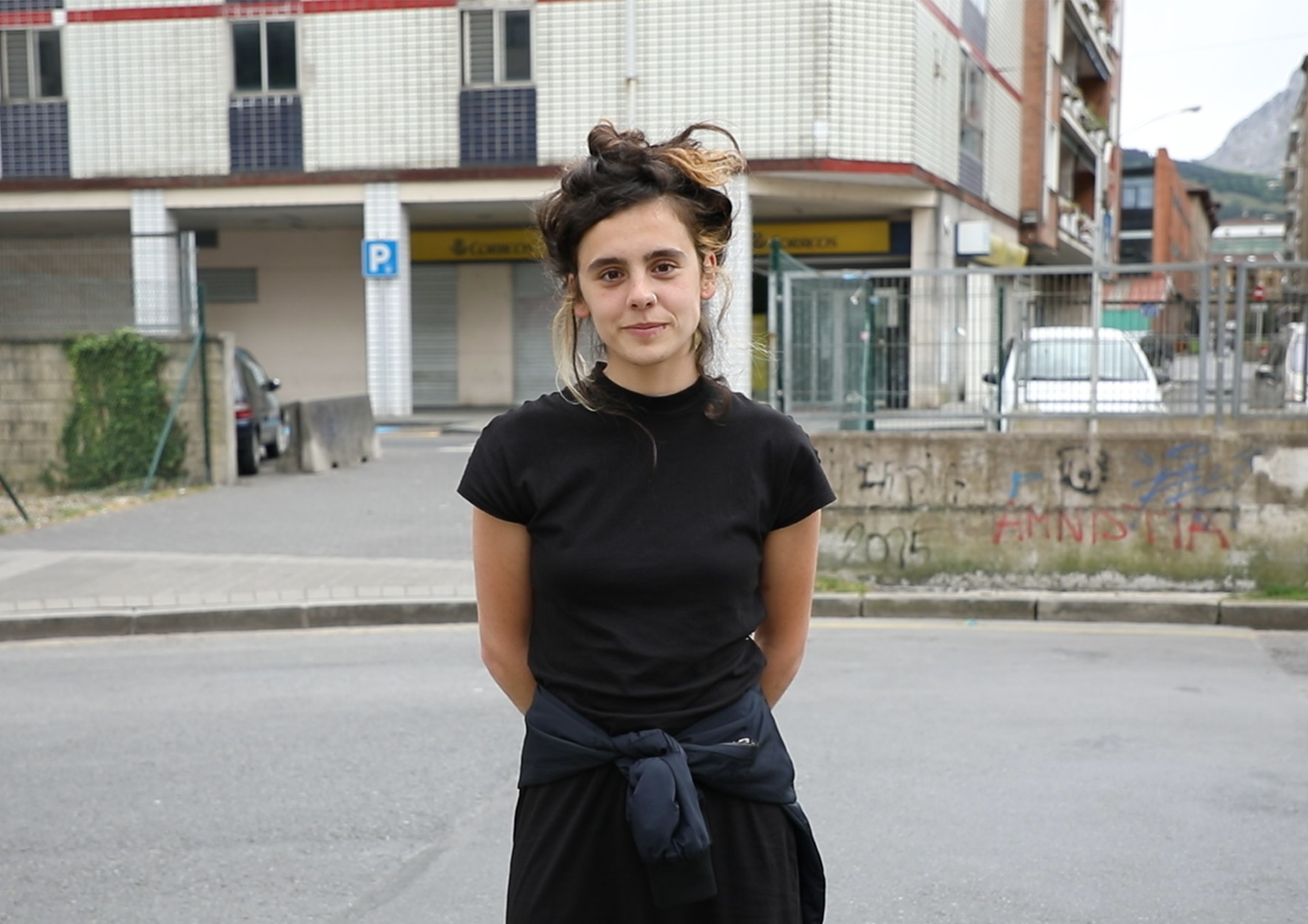 Ainhoa Olasoren 'Hemen bizi da maitasuna' Kimuak katalogoa osatzeko aukeratu dute
