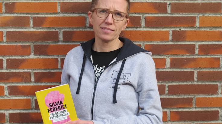 “Federicik tonu probokatzailea darabil testuetan, gaia mahai gainean jartzeko”