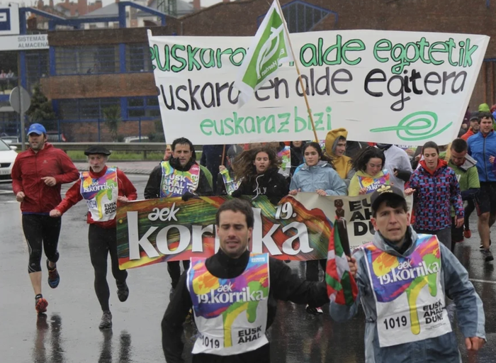 [ARGAZKI GALERIAK]: 19. Korrika iruditan