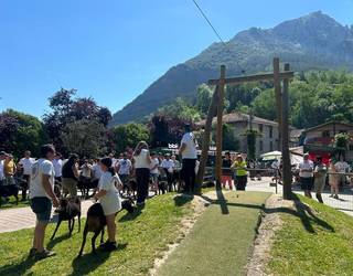 [ARGAZKI GALERIA] Giro ederrean ospatu zuten atzo Mañariko Euskal Azoka
