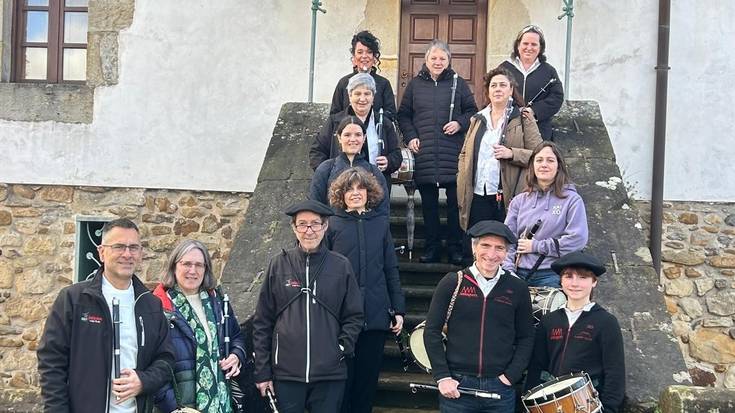 Durangaldeko Txistulari Egunaren 70. urteurrena ospatu dute gaur Abadiñon