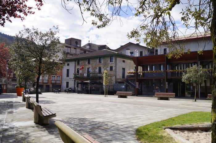 Tailerrak eta umeentzako ekintzak