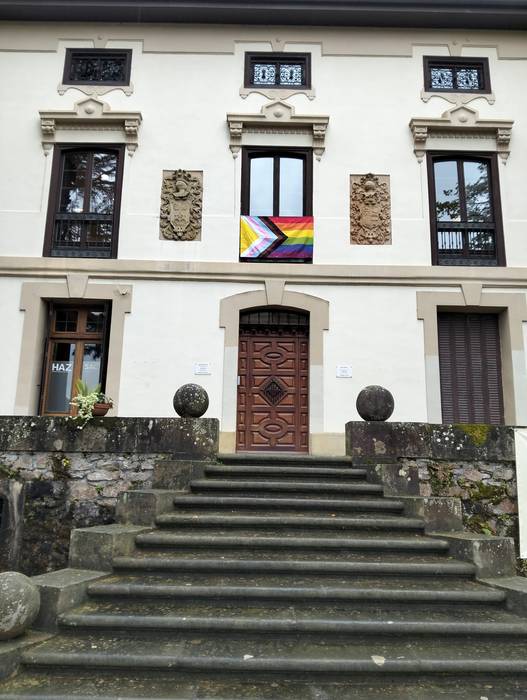 [EGITARAUA] Berrizek egitarau zabala prestatu du  LGTBI+ harrotasunaren hilabetean