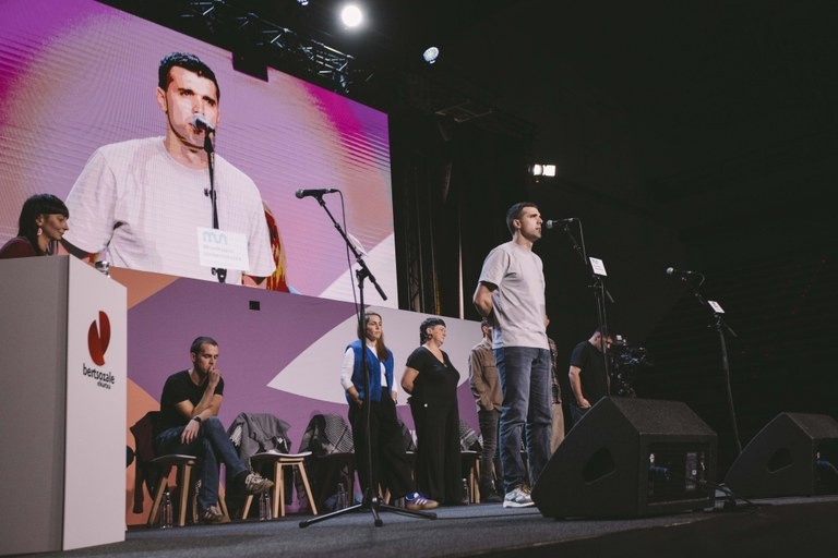 Aitor Etxebarriazarragak irabazi du Bizkaiko Bertsolari Txapelketa eta Txaber Altube hirugarren izan da