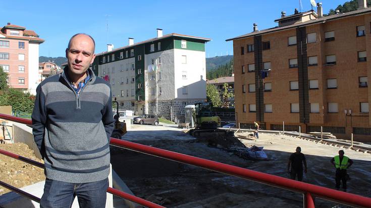 Berrizen egingo duten aparkaleku berriak 19 autorentzat tokia izango du