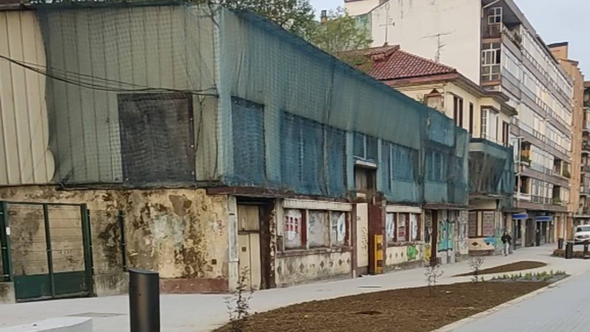 Zaga fabrika botatzea ahalbidetuko duen hirigintza hitzarmena onartu dute Iurretan