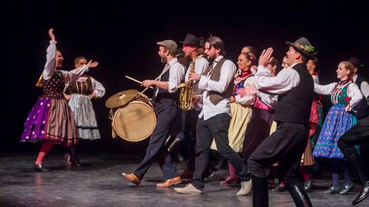 Folklore jaialdia