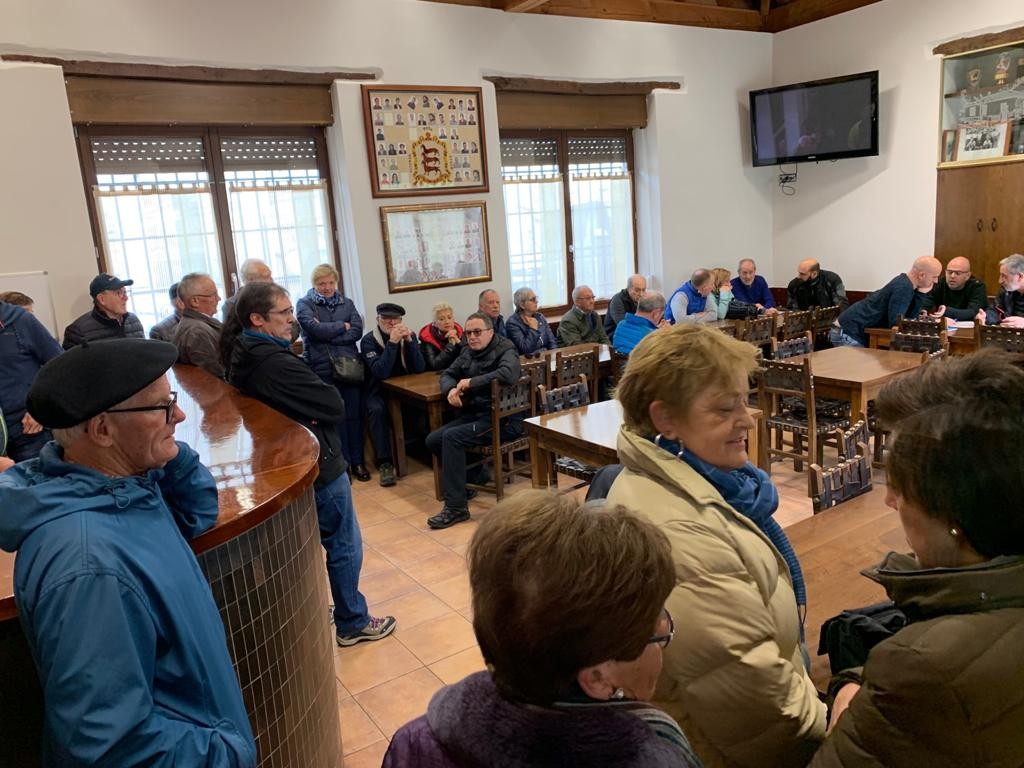 Eitzagako auzokideek lur-jausiaren inguruko "informazio falta" salatu dute