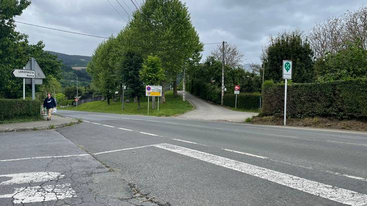 Elorriotik Berrizerako bidean, Toloto parean, oinezkoen pasabidea jartzea eskatu dio udalak aldundiari