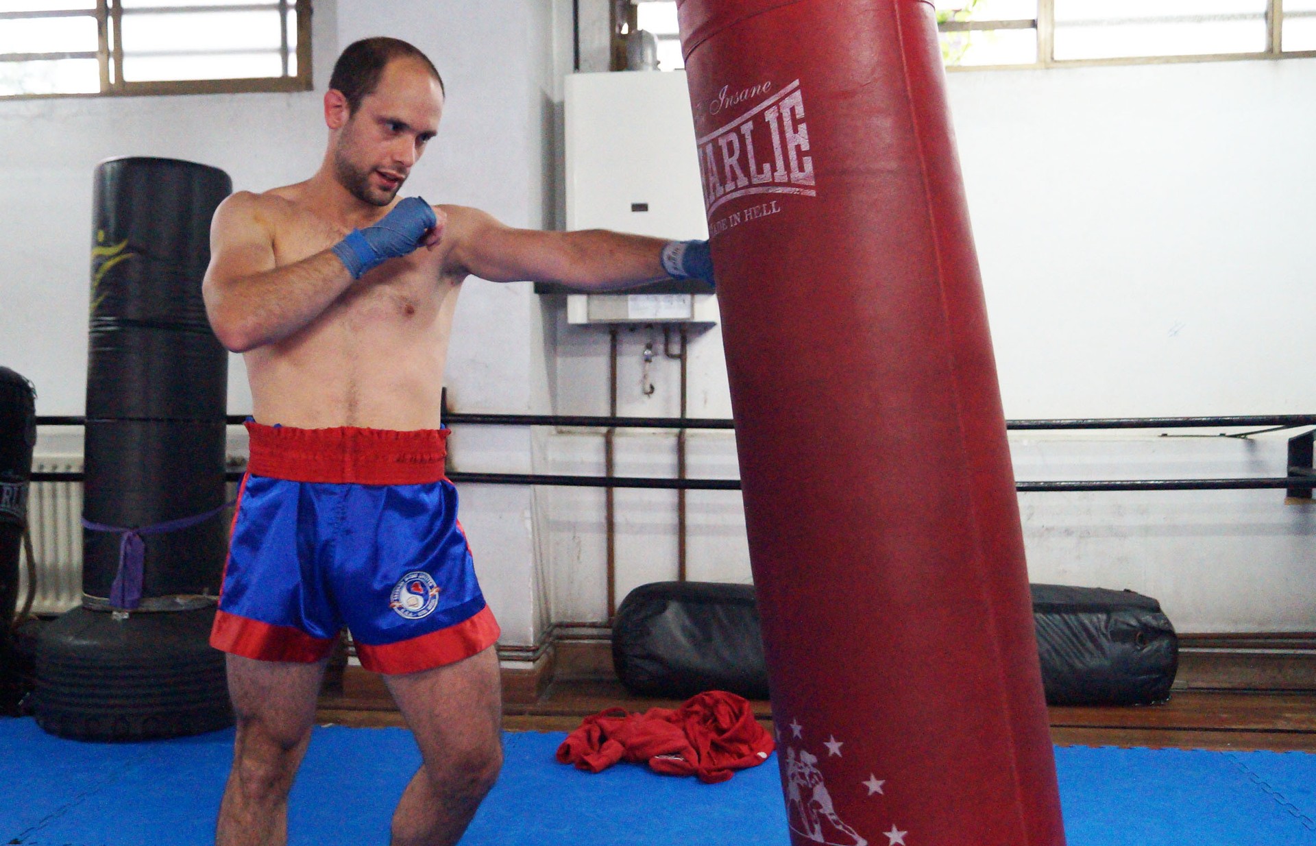 Aitor Mendiola zornotzarrak etxean egingo du profesionaletako debuta kickboxingean