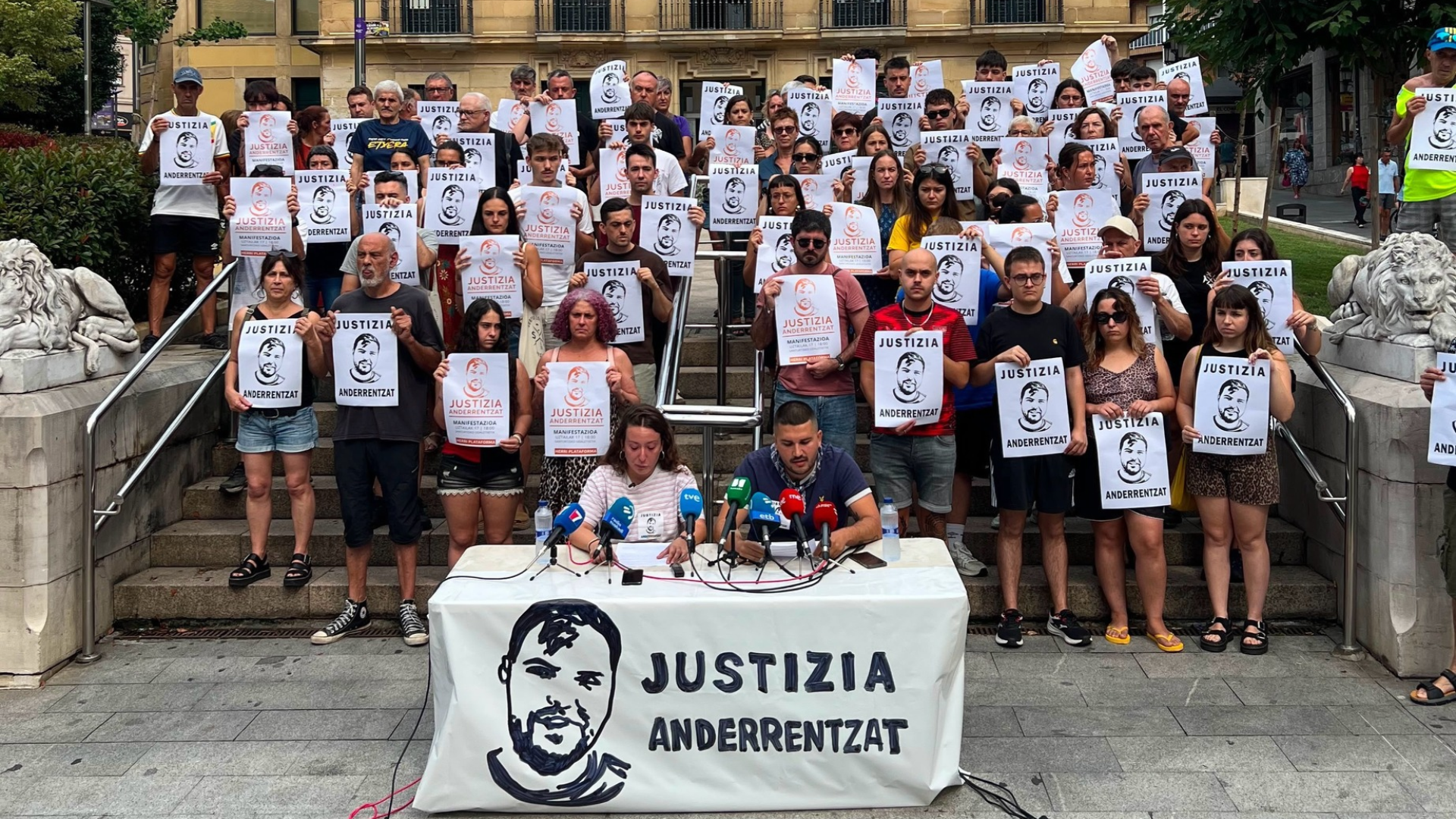 Ander gazte santurtziarraren auzia berbagai, gaur, Durangoko gaztetxean