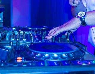 Arratsalde elektronikoa Zornotzan, Infinity Clubbing kultur kolektiboaren ekimenez