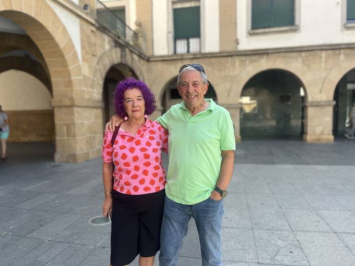 "800.000 pezeta batu genituen 1976ko jaietarako, denek lagundu nahi zuten"