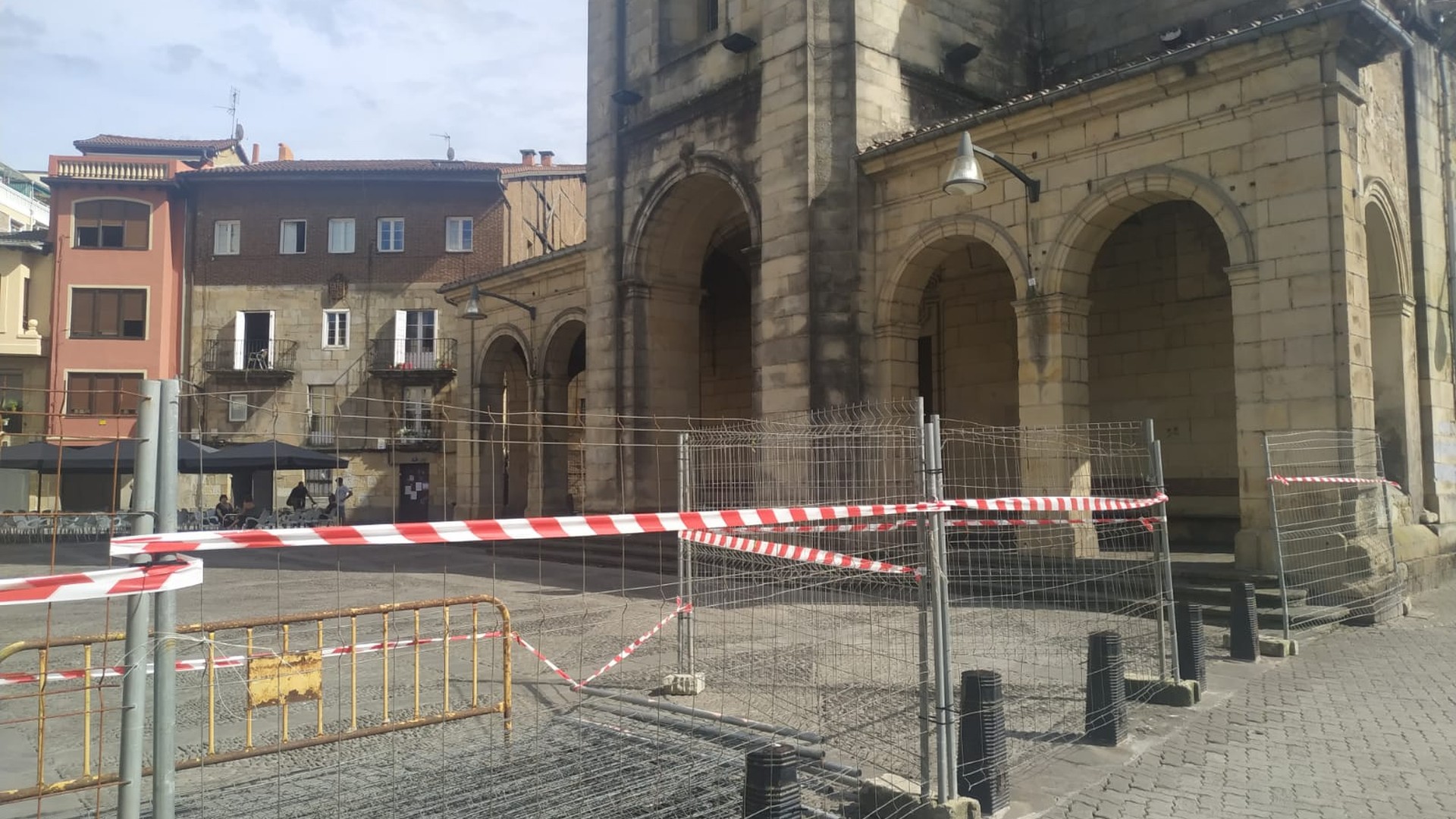Kale zurrutaz eta bizikidetzaz "kontzientziatzeko" bilerak hasi dituzte Durangon