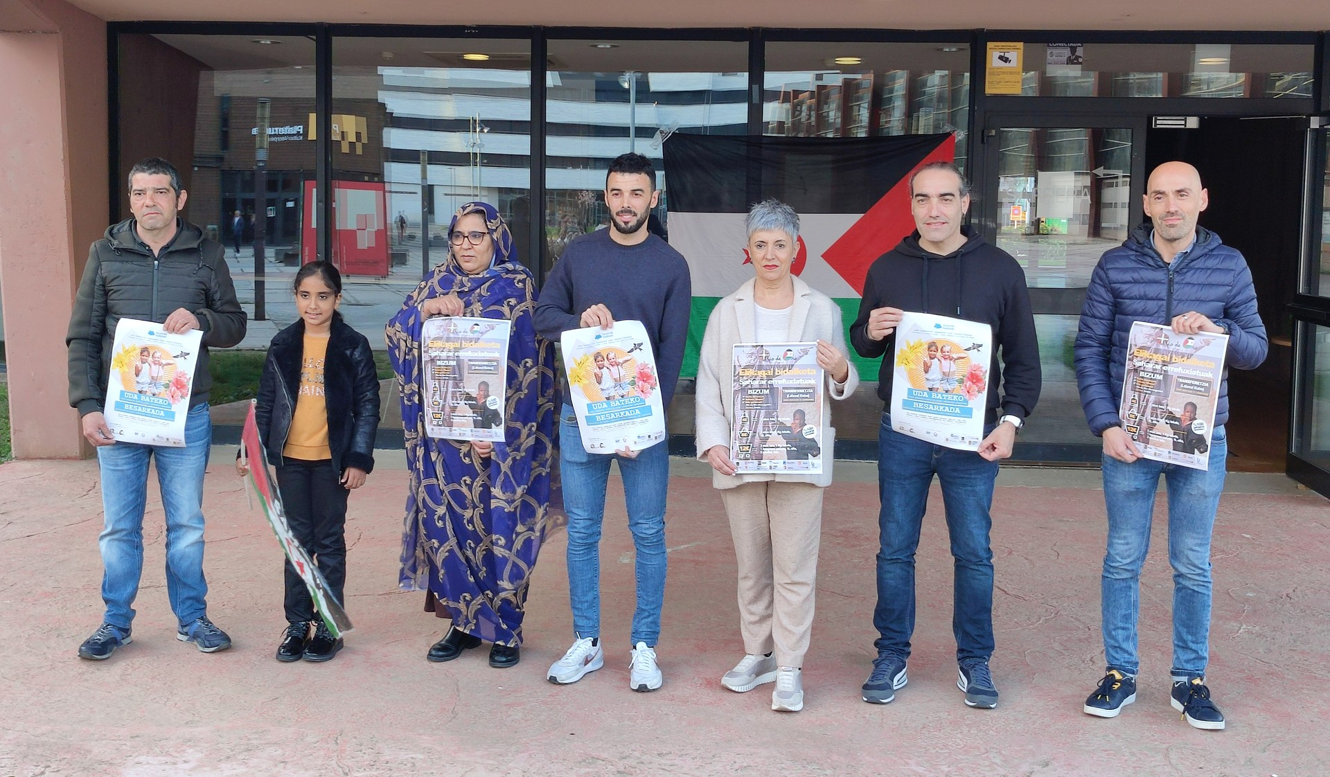 Elkartasun Karabanak 8 tona elikagai eramango ditu Durangaldetik Tindufeko kanpamenduetara