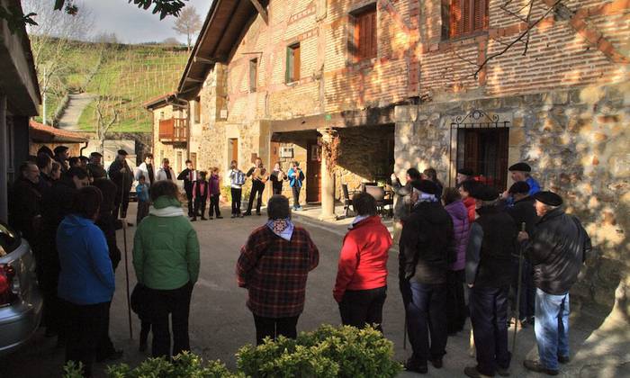 Abendu Koplak edo Marijesiak abestera joango dira Lekeitiora