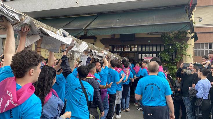 [EGUNERAKETA]: "Bodeguilla zarratuta egon arren, taberna Donien Atxari harrera egiteko zabalduko dugu"