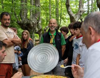 [ARGAZKI GALERIA]  Giro ezinhobea Otxandion egindako paella txapelketan