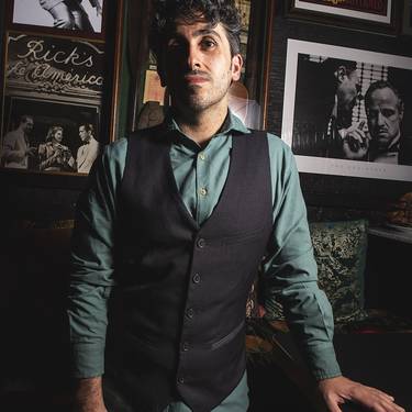 Holding love (Alain Concepción)